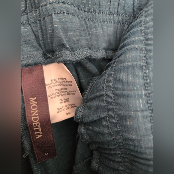 Mondetta Teal Women's Casual Shorts Size Medium - Picture 3 of 5